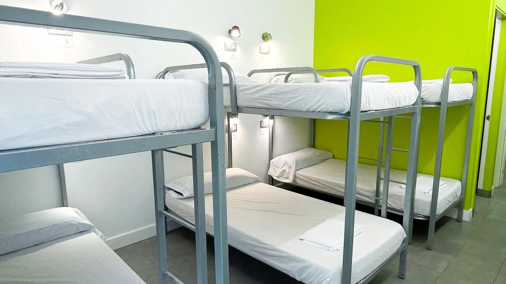 Uba Hostel San Sebastián